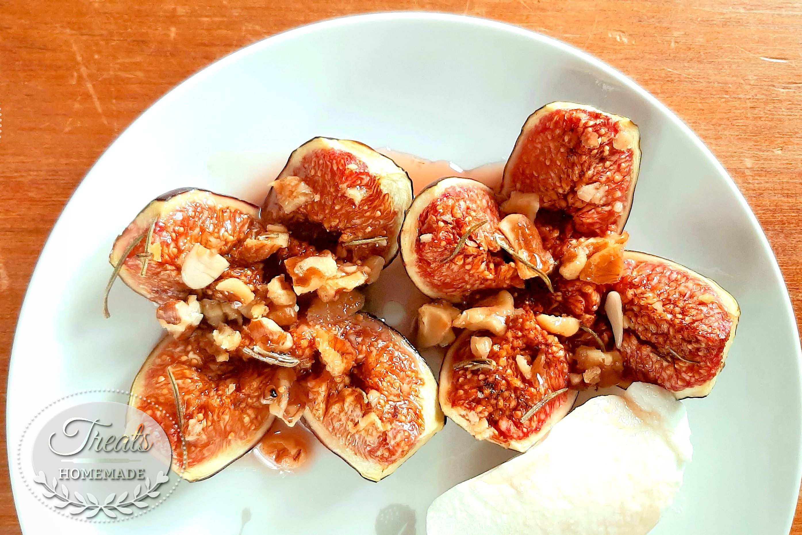 Roasted Figs With Honey - Treats Homemade