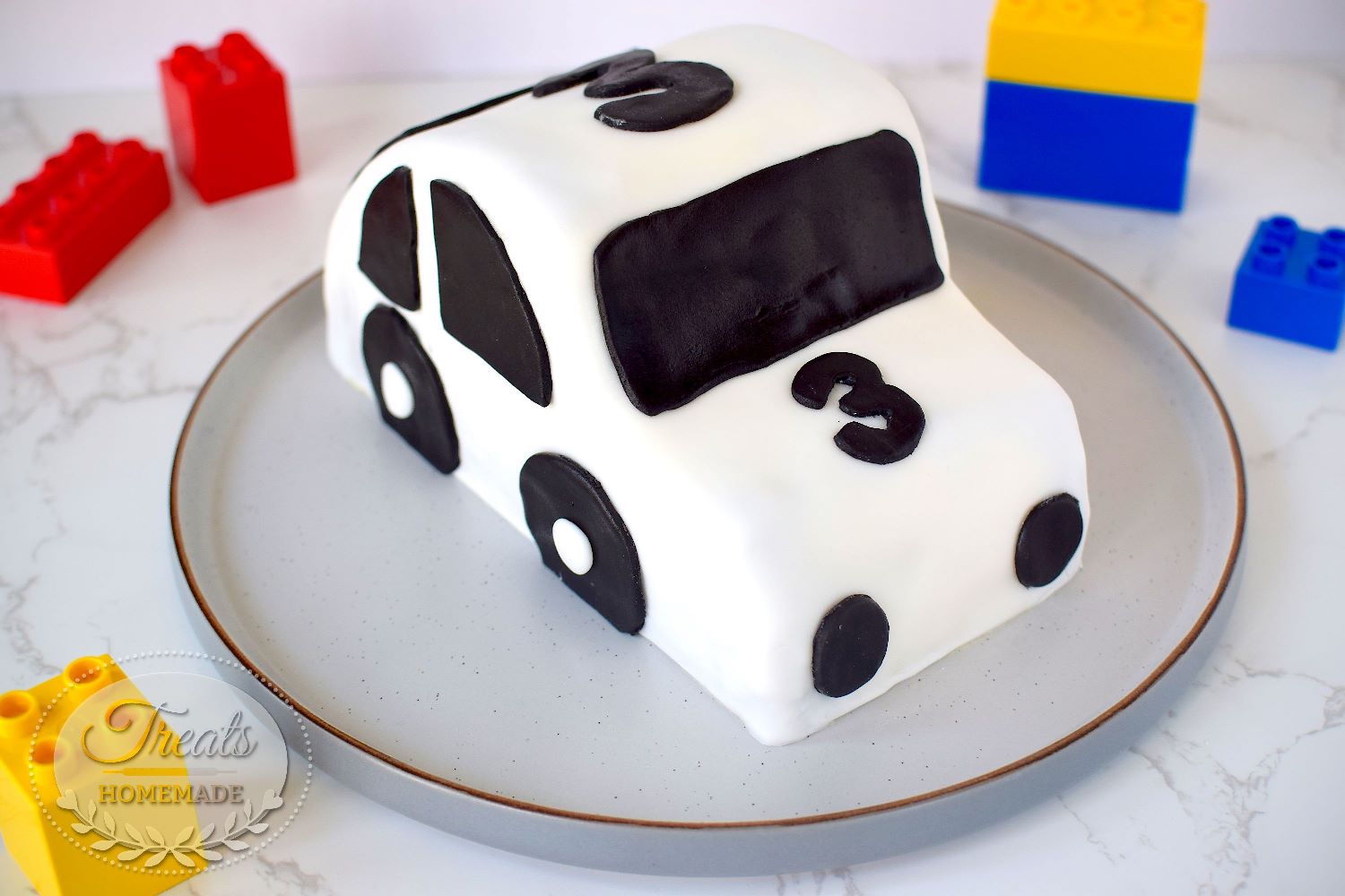 Gâteau d'anniversaire voiture